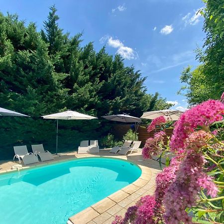 O Clair De Lune Au Coeur De Sarlat - Chambres Climatisees - Parking Prive - Piscine Chauffee - Spa Et Massages Exteriér fotografie