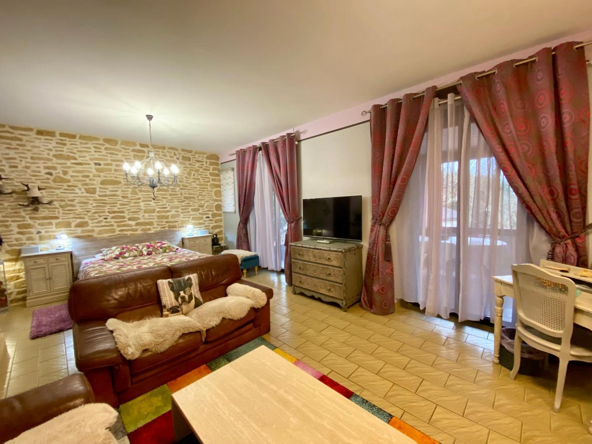 O Clair De Lune Au Coeur De Sarlat - Chambres Climatisees - Parking Prive - Piscine Chauffee - Spa Et Massages Exteriér fotografie
