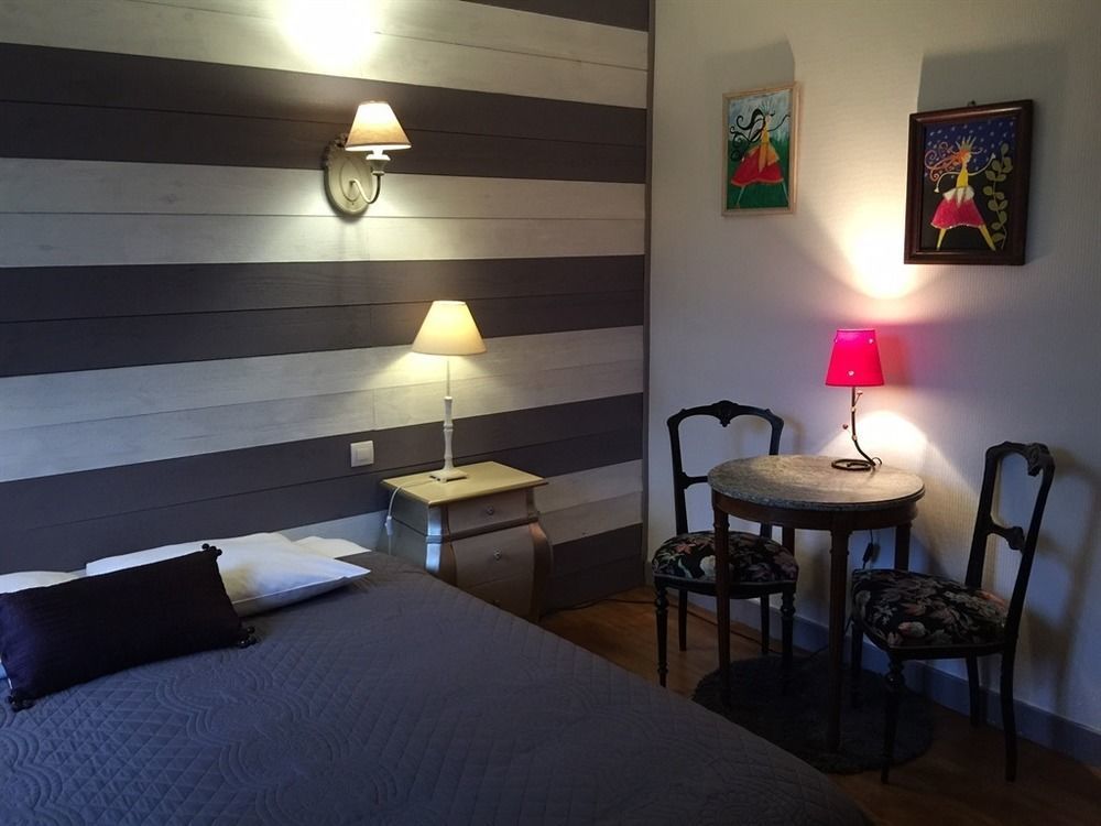 O Clair De Lune Au Coeur De Sarlat - Chambres Climatisees - Parking Prive - Piscine Chauffee - Spa Et Massages Exteriér fotografie