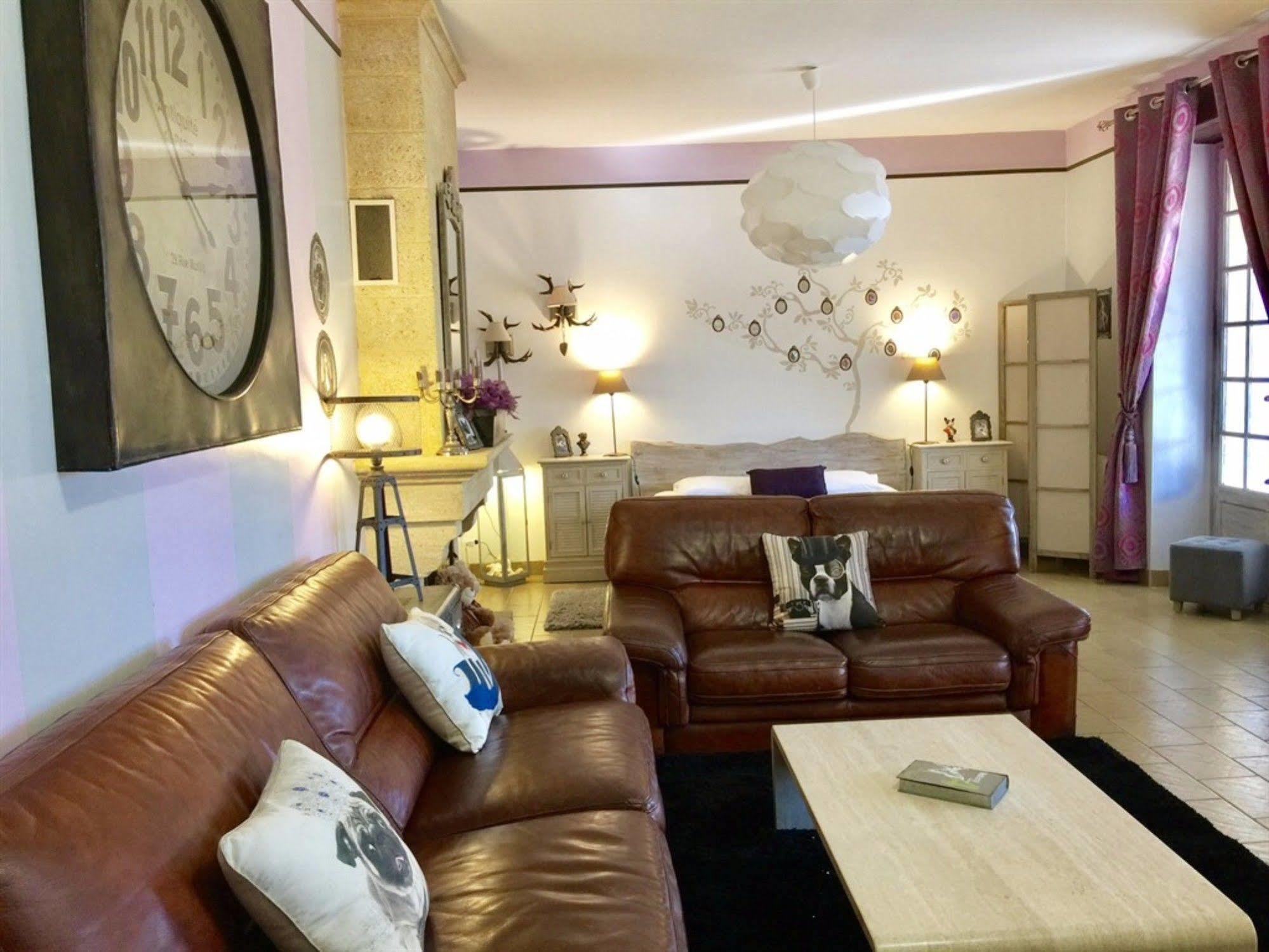 O Clair De Lune Au Coeur De Sarlat - Chambres Climatisees - Parking Prive - Piscine Chauffee - Spa Et Massages Exteriér fotografie