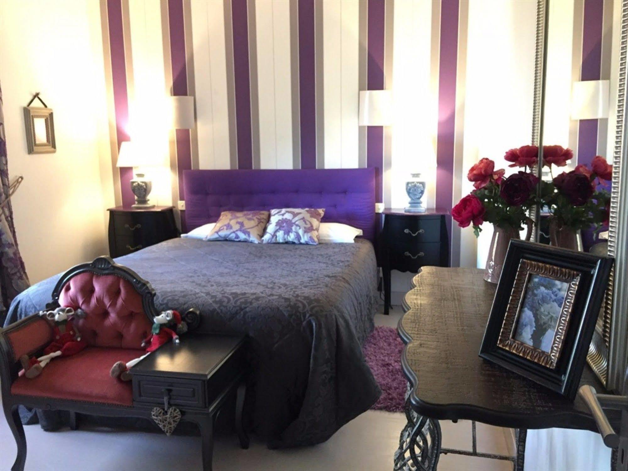 O Clair De Lune Au Coeur De Sarlat - Chambres Climatisees - Parking Prive - Piscine Chauffee - Spa Et Massages Exteriér fotografie
