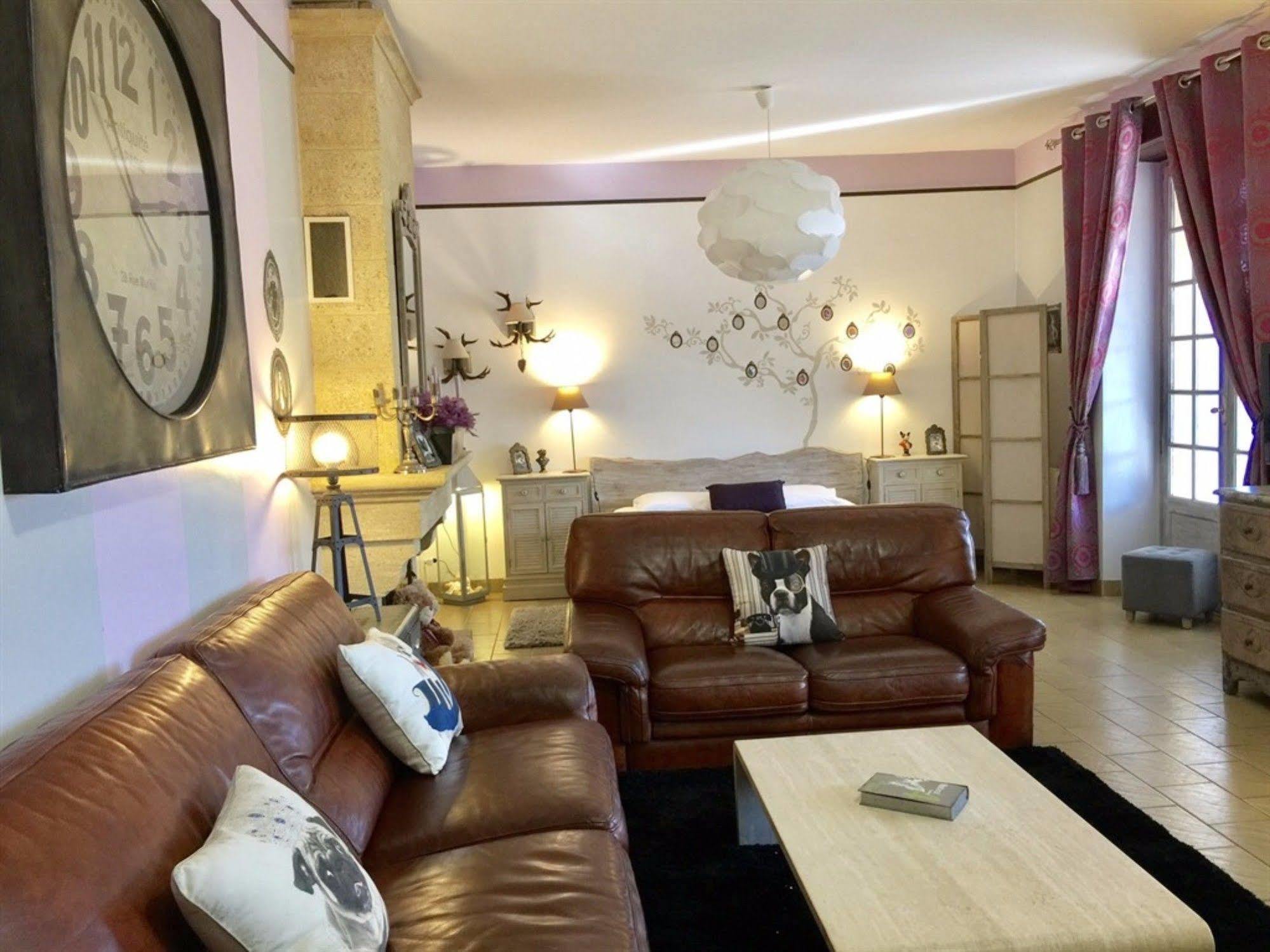O Clair De Lune Au Coeur De Sarlat - Chambres Climatisees - Parking Prive - Piscine Chauffee - Spa Et Massages Exteriér fotografie