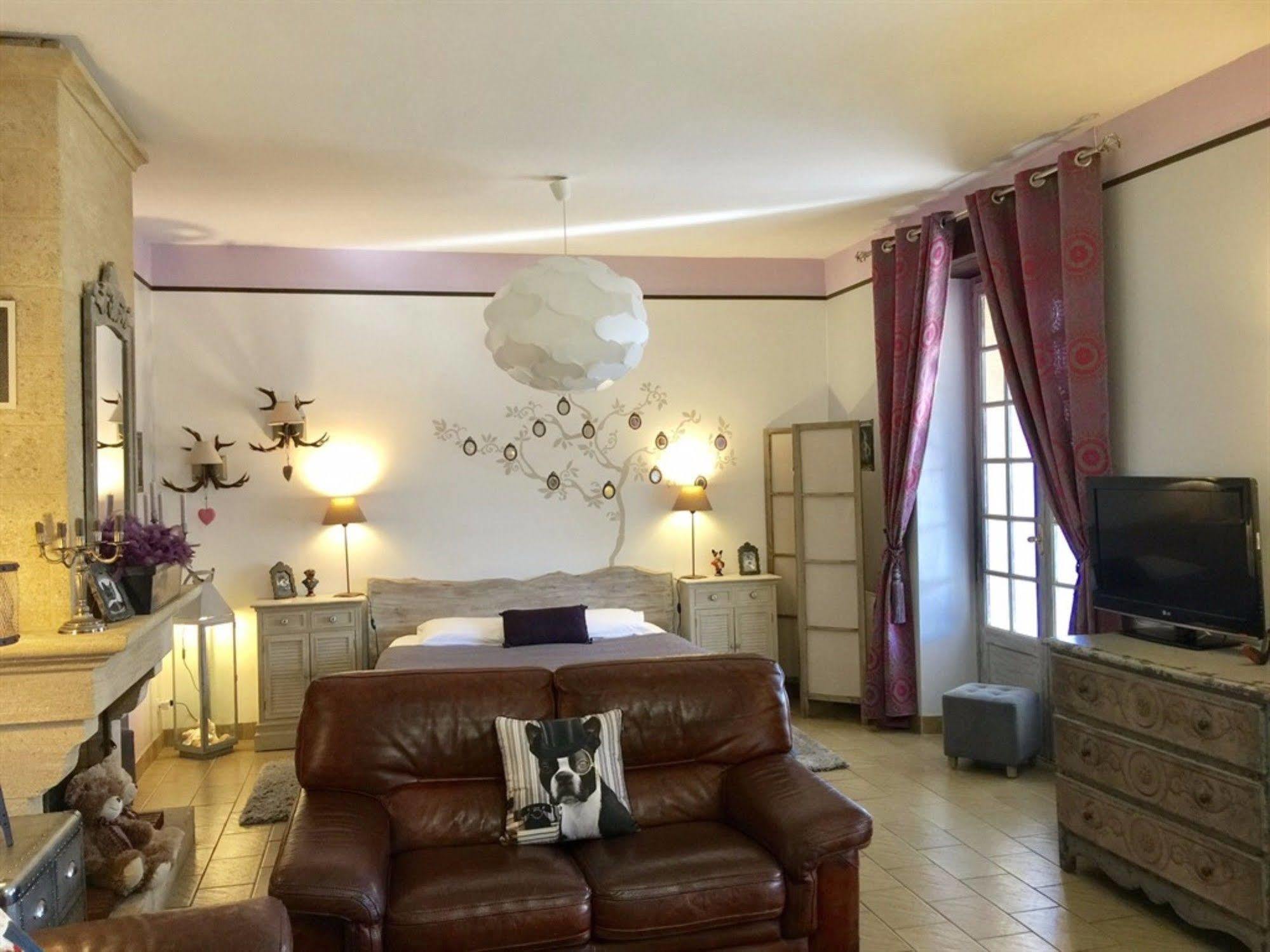 O Clair De Lune Au Coeur De Sarlat - Chambres Climatisees - Parking Prive - Piscine Chauffee - Spa Et Massages Exteriér fotografie