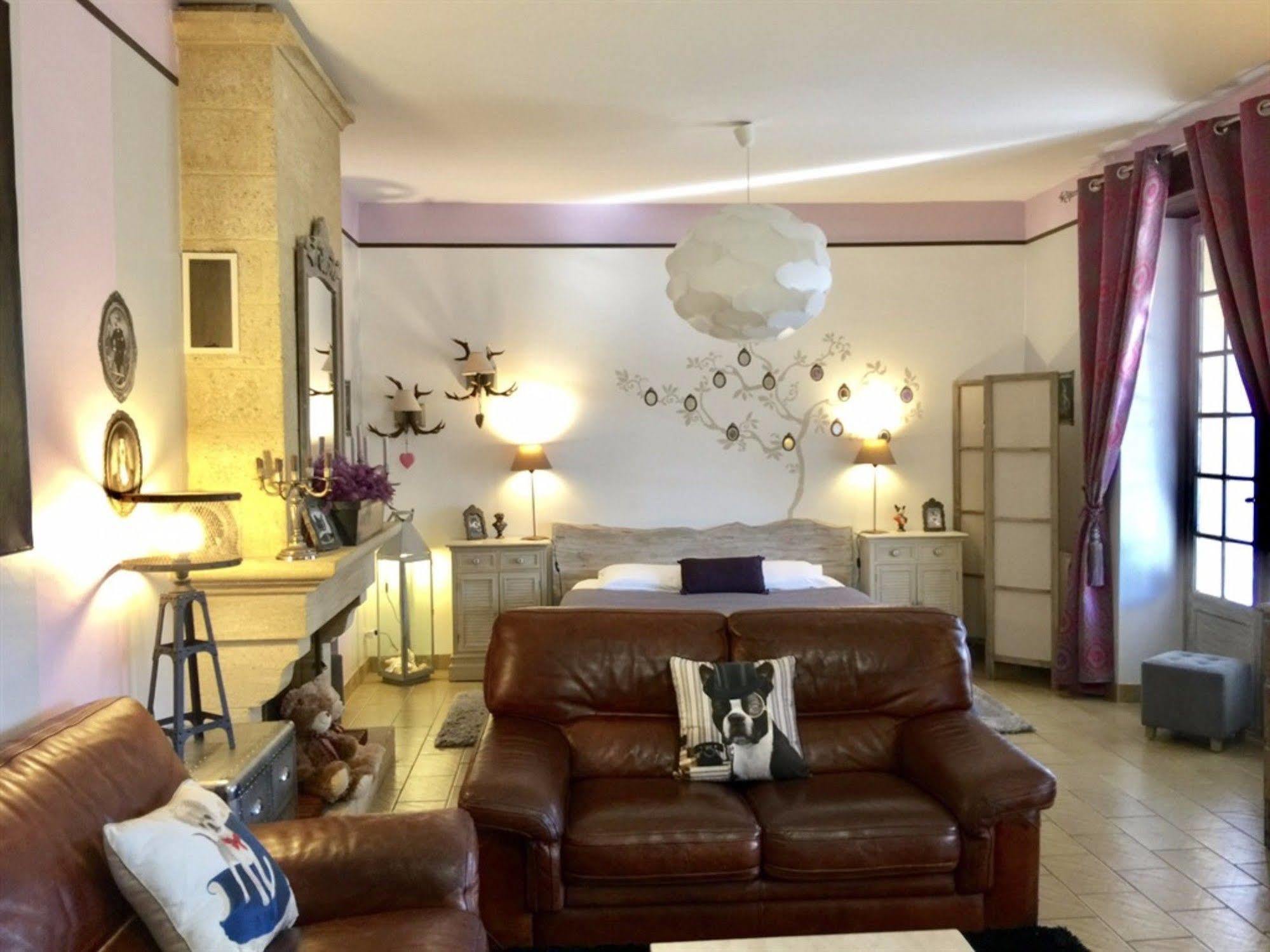 O Clair De Lune Au Coeur De Sarlat - Chambres Climatisees - Parking Prive - Piscine Chauffee - Spa Et Massages Exteriér fotografie